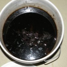 Скорлупу грецкого ореха используют для получения краски