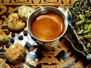 Кофе с кардамоном: описание, рецепты, польза и вред