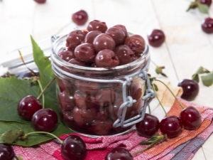 Рецепты вкусных заготовок из черешни на зиму