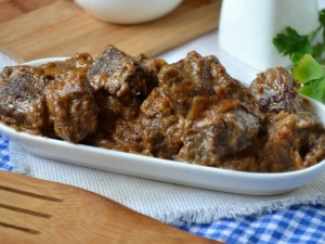 Готовим гуляш из свиной печени