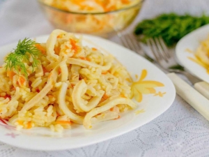 Как приготовить кальмаров с рисом?