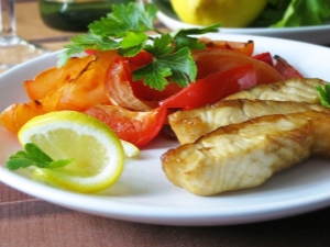 Рецепты приготовления вкусного тушеного минтая с овощами