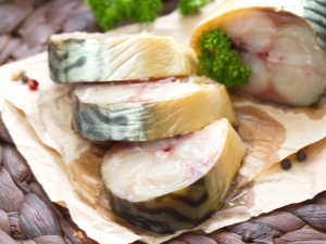 Как посолить скумбрию кусками?
