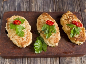 Как сделать рыбные котлеты с манной крупой?