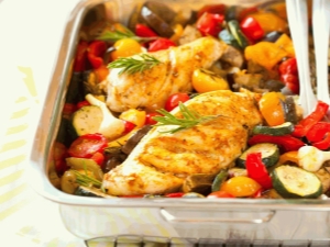 Куриная грудка с овощами в духовке: способы и тонкости приготовления