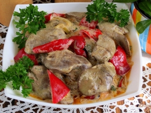 Тонкости приготовления гуляша из куриной печени