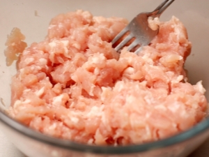 Как сделать фарш из куриной грудки?