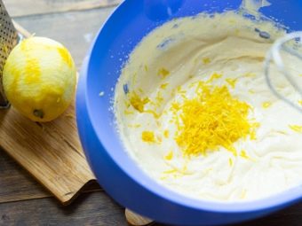 Лимонный курд рецепт джейми. kak prigotovit limonnyj kurd 7. Лимонный курд рецепт джейми фото. Лимонный курд рецепт джейми-kak prigotovit limonnyj kurd 7. картинка Лимонный курд рецепт джейми. картинка kak prigotovit limonnyj kurd 7. Лимонный курд — это своего рода заварной крем на лимонном соке который можно использовать с тостами, блинчиками, булочками, печеньем. Лимонный курд подают как самостоятельный десерт или используют в качестве начинки для пирогов, пирожных, тартов или песочных тарталеток. Крем получается довольно плотный, а постояв немного в холодильнике, лимонный курд набирает хорошую структуру. Кроме того, приготовленный по рецепту Джейми Оливера лимонный курд имеет яркий цвет и очень аппетитный вид.