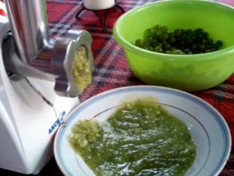 Крыжовниковое варенье через мясорубку. recepty varenya iz protertogo cherez myasorubku kryzhovnika 10. Крыжовниковое варенье через мясорубку фото. Крыжовниковое варенье через мясорубку-recepty varenya iz protertogo cherez myasorubku kryzhovnika 10. картинка Крыжовниковое варенье через мясорубку. картинка recepty varenya iz protertogo cherez myasorubku kryzhovnika 10. Изумрудное или рубиновое, сладкое и с кислинкой, полезное и ароматное… Все это можно сказать про варенье из крыжовника с апельсином. Его нужно обязательно приготовить на зиму, чтобы порадовать себя и удивить своих близких таким замечательным лакомством. Стоит напомнить, что крыжовник благоприятно влияет на пищеварительную систему, а апельсины укрепляют иммунитет. Еще думаете? Лучше сразу приступайте к готовке.