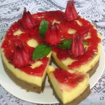 Торт с гибискусом
