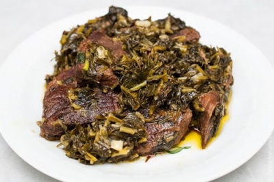Мясо жареное с пастушьей сумкой