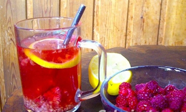 Рецепты морса из малины. recepty prigotovleniya morsa iz maliny 5. Рецепты морса из малины фото. Рецепты морса из малины-recepty prigotovleniya morsa iz maliny 5. картинка Рецепты морса из малины. картинка recepty prigotovleniya morsa iz maliny 5. Среди огромного количества ягод малина считается одной из наиболее полезных, особенно в период развития простудных заболеваний. Она помогает укрепить иммунитет, увеличивает сопротивляемость организма к разного рода вирусам. Теми же качествами обладает и морс, приготовленный из ягоды.
