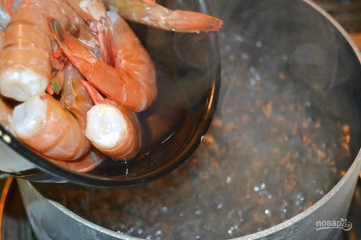Как правильно варить креветки варено мороженные