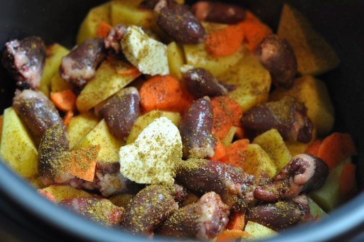 Куриное сердце рецепты жареная. kak i skolko po vremeni zharit kurinye serdca 7. Куриное сердце рецепты жареная фото. Куриное сердце рецепты жареная-kak i skolko po vremeni zharit kurinye serdca 7. картинка Куриное сердце рецепты жареная. картинка kak i skolko po vremeni zharit kurinye serdca 7. Куриные сердца являются вкусным, полезным и питательным субпродуктом, который доступен и крайне легко готовится. Некоторым данное лакомство нравится даже больше, чем мясо птицы. Из такого ингредиента можно приготовить удивительное первое блюдо, аппетитное второе и даже салат. Если необходимо сытно и быстро накормить семью, жареные куриные сердечки – именно то, что необходимо хорошей хозяйке.