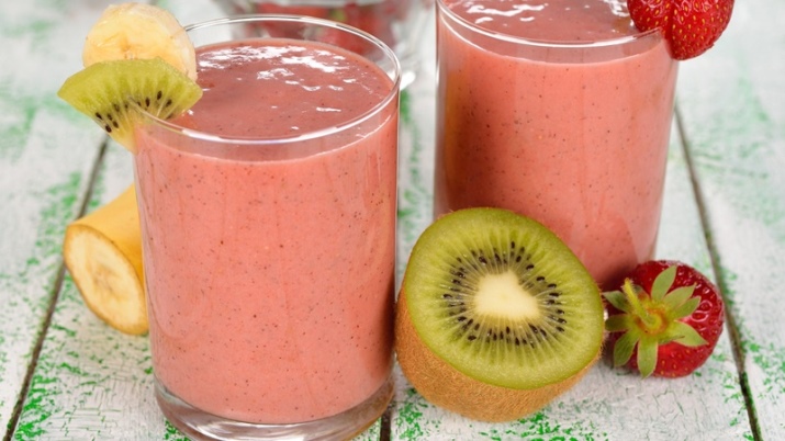 Смузи из клубники и банана польза. recepty smuzi iz klubniki i banana 5. Смузи из клубники и банана польза фото. Смузи из клубники и банана польза-recepty smuzi iz klubniki i banana 5. картинка Смузи из клубники и банана польза. картинка recepty smuzi iz klubniki i banana 5. Банановый смузи отличается густой структурой. Даже если пользоваться обыкновенной питьевой водой или молоком без добавления дополнительных ингредиентов (кроме банана) – напиток обязательно получится густым. Такая особенность позволяет снижать количество калорий в любом коктейле. Кроме того, смузи обладает многими другими достоинствами: