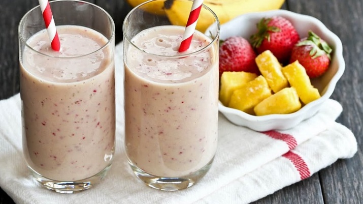 Смузи из клубники и банана польза. recepty smuzi iz klubniki i banana 6. Смузи из клубники и банана польза фото. Смузи из клубники и банана польза-recepty smuzi iz klubniki i banana 6. картинка Смузи из клубники и банана польза. картинка recepty smuzi iz klubniki i banana 6. Банановый смузи отличается густой структурой. Даже если пользоваться обыкновенной питьевой водой или молоком без добавления дополнительных ингредиентов (кроме банана) – напиток обязательно получится густым. Такая особенность позволяет снижать количество калорий в любом коктейле. Кроме того, смузи обладает многими другими достоинствами: